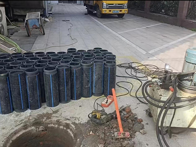 贵池PE置换管厂家 DN315置换管 非开挖管短管置换